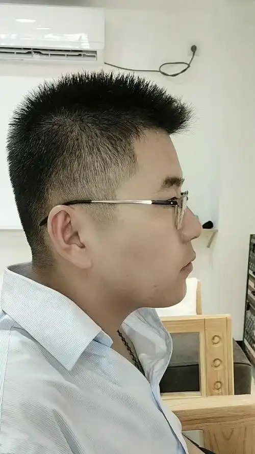 夏日清新毛寸!不知伙计行抱91