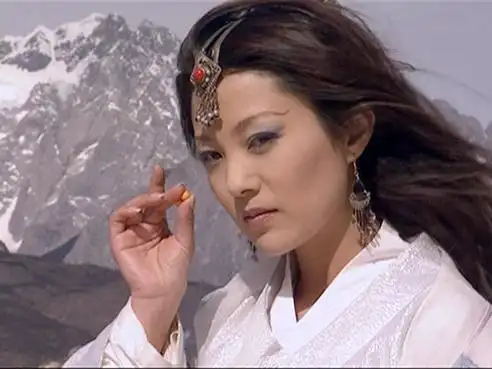 这才有后文天山童姥和李秋水临死前,一个大笑"不是她",一个苦笑"是她"