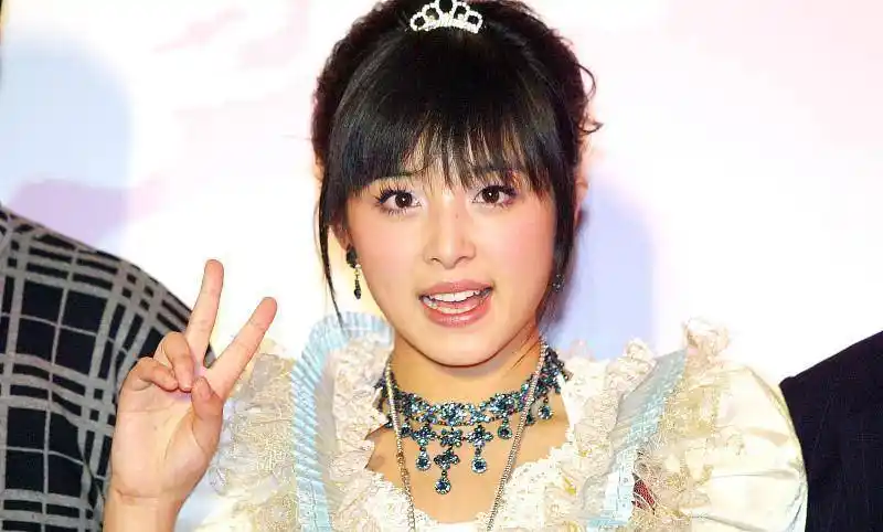 但却可能很少有人知道,张含韵以前在参加《超级女声》时,一直都是有一