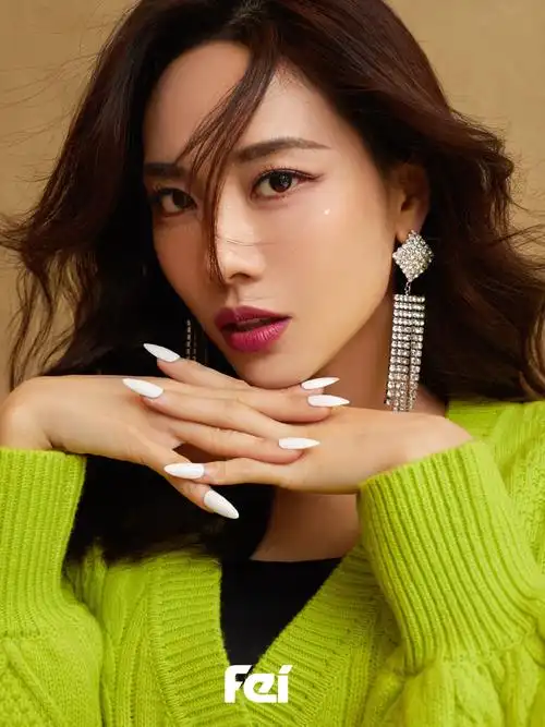 看王霏霏今晚西安表演造型图!(更新一张二改图.