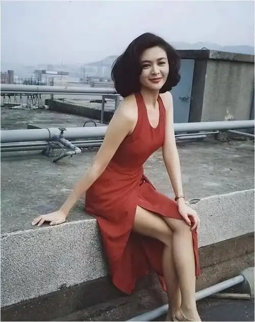 刘德华风流史暗恋过关之琳,想娶张曼玉,拥吻梅艳芳