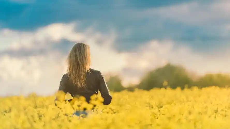唯美漂亮的外国美女个性写真,高清图片,电脑桌面-壁纸族