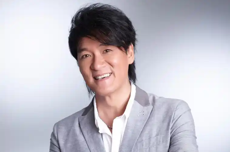 周华健(emil wakin chau),1960年12月22日出生于中国香港西营盘,祖籍