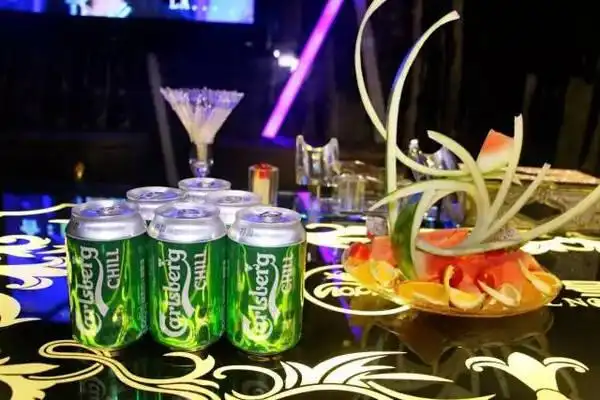 啤酒只点嘉士伯