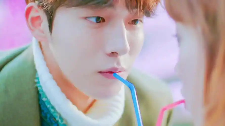 南柱赫《举重妖精金福珠》帅气剧照图片桌面壁纸