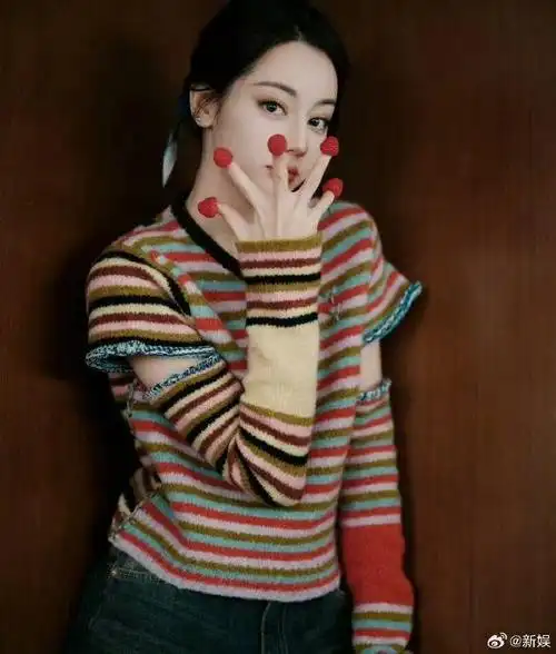 金鹤龙发了迪丽热巴仙女怼脸绝美瞬间