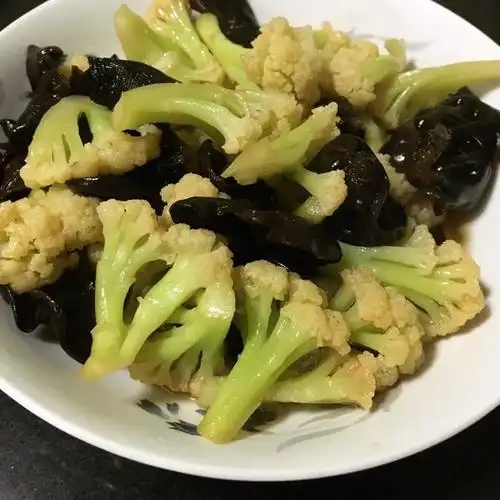 孙米米_做的花菜炒木耳