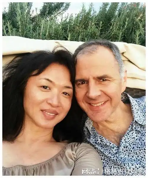 有了如此暖心的邀请,肯波琳和埃力克倍感温暖,爽快地搬进了金星的住所