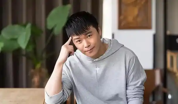 有种整容叫佟丽娅离婚前夫陈思诚变化不大而她却像换个人