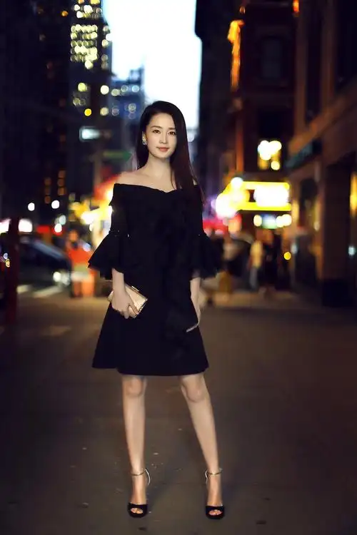 李沁带你领略兰玉"十二星座"婚纱的魅力