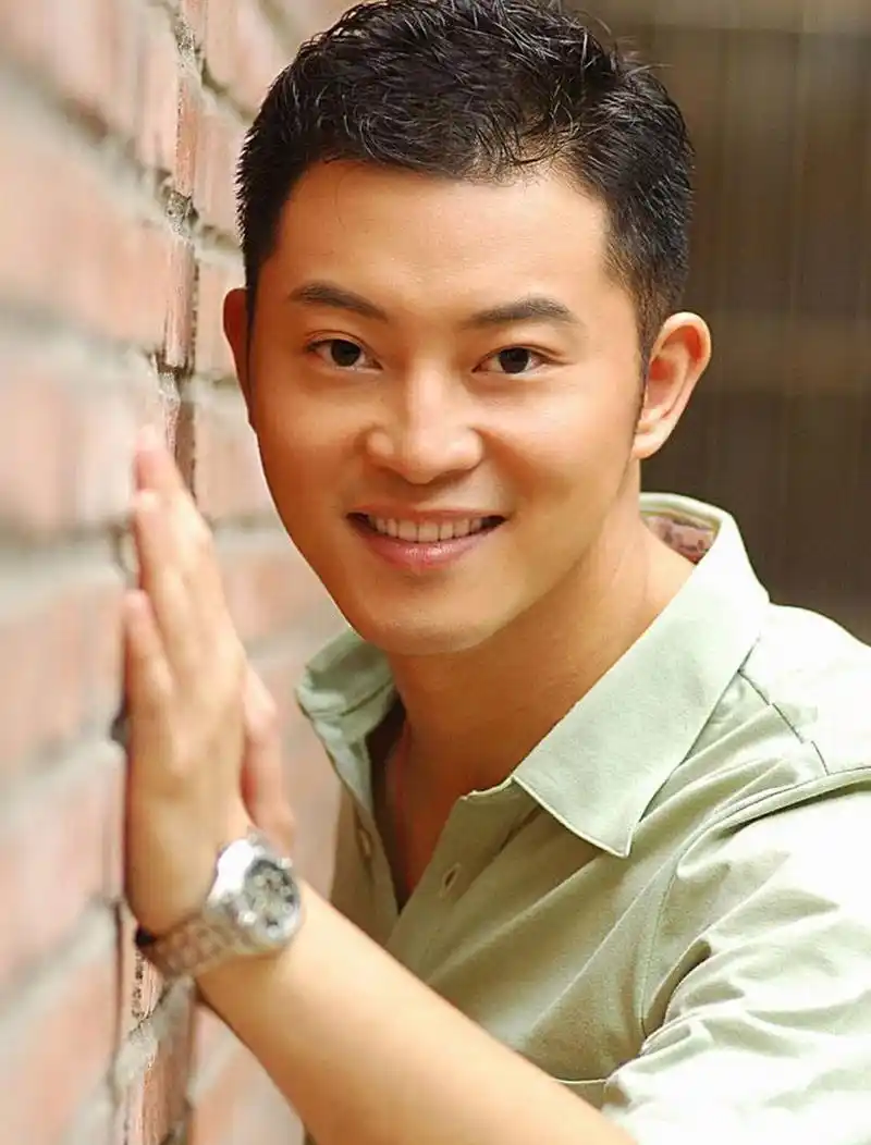 但是沙溢年轻时候真的很帅呀!