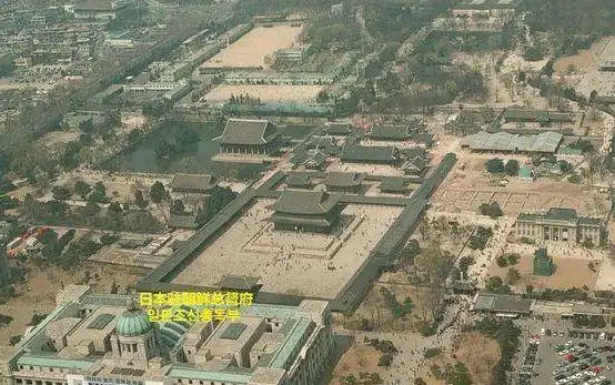 年是韩国片所谓光复50周年,韩国民众一致认为,只有拆除这座朝鲜总督府