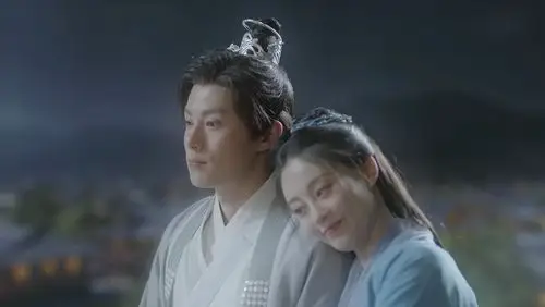 遇龙流萤恢复记忆生下许致远的孩子后结束此生换来世和龙王相守