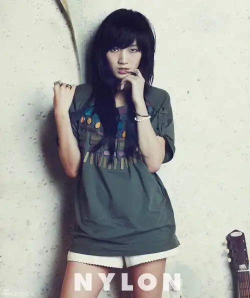 missa回归歌坛拍写真 展性感成熟魅力(图)