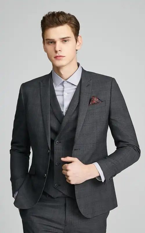 模特佩戴配饰均为搭配品不做销售用途