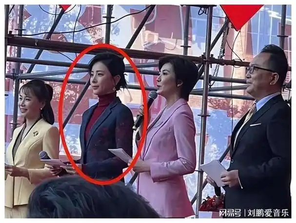 李思思给央视留的烂摊子4年之后终于被尹颂和王冰冰盘活了