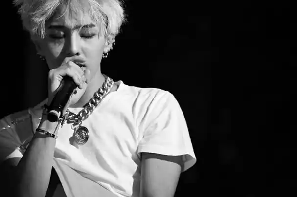 权志龙:美国重现风采,粉丝偶遇惊喜