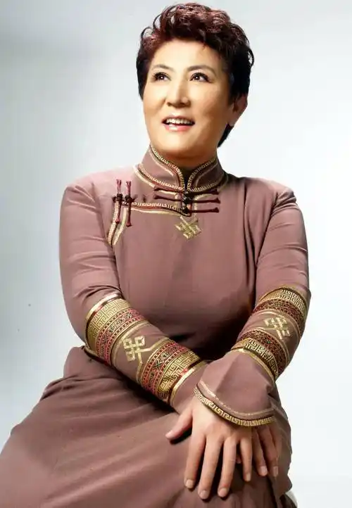 噩耗,著名歌唱家德德玛离世,享年76岁,《草原夜色美》成为永恒_蒙古