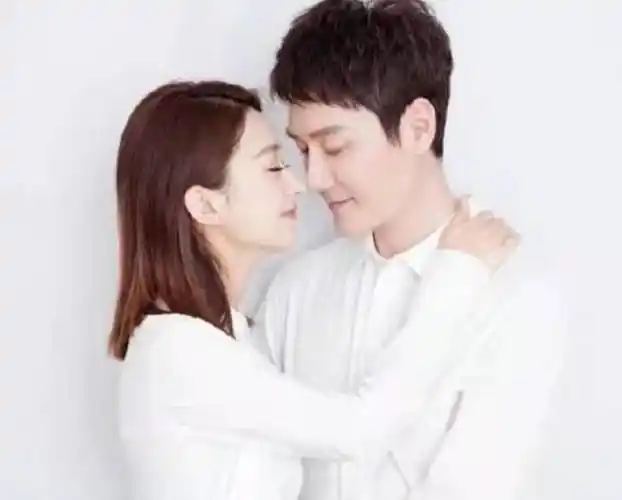 网友们看到了赵丽颖和冯绍峰分手的消息,有一部分人的心态还是比较好