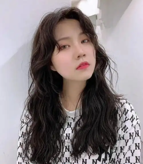 2021流行卷发发型,不伤发很好搭配的卷发