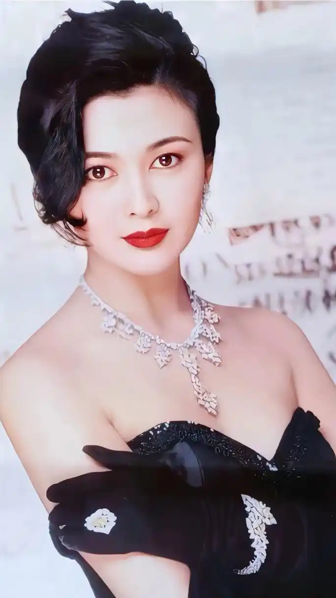 关之琳年轻时候可真美,教科书级别的美貌#年轻时极为貌美的女明星