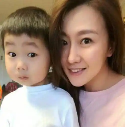 原创有种强悍基因叫潘长江女儿潘阳完美避开外孙却是意外中招