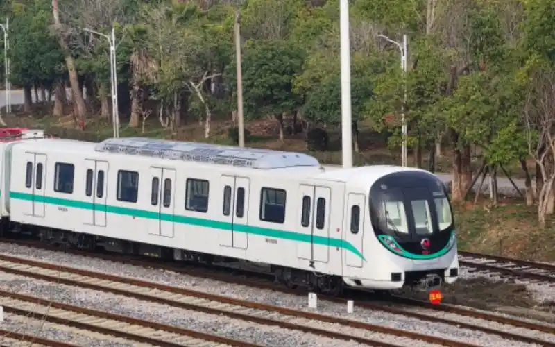 2月19日株机厂动态(内有武汉地铁19号线列车高清图)