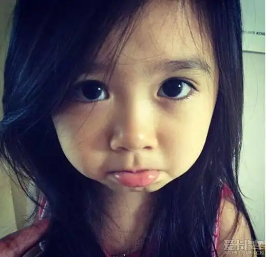 喜欢卖萌的小女孩(1/11)