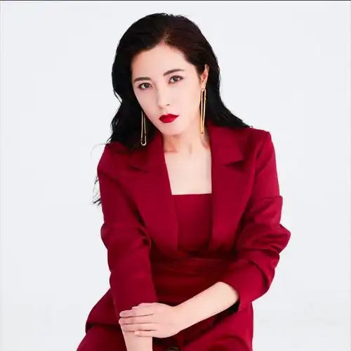 胡静个人资料简介图片(同班不同命,96级"八朵金花",曾黎胡静张彤只能