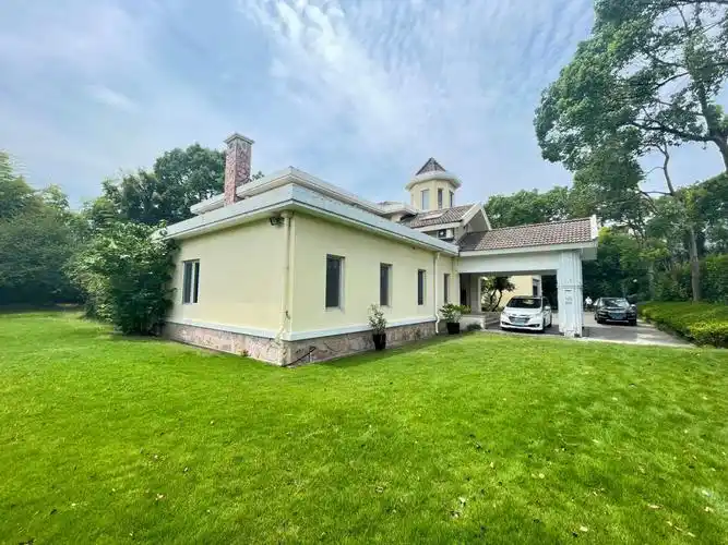 月湖山庄了解一下