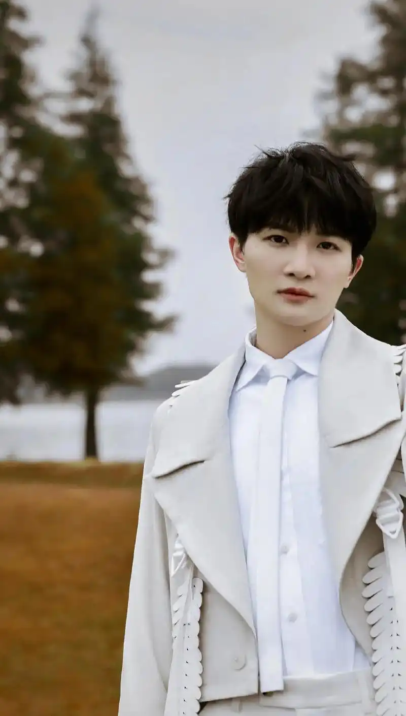 周深 #大鱼的归处 #始于颜值陷于才华忠于人品 #愿一切美 - 抖音