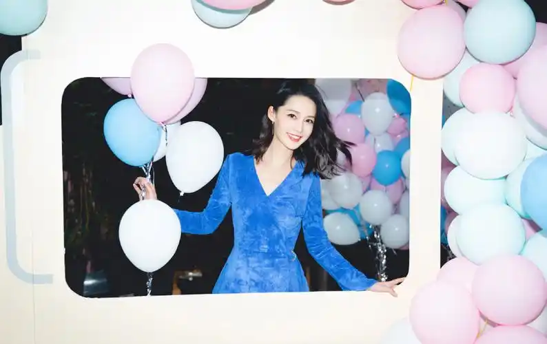 李沁图片 李沁生日会性感图片_明星_美桌网