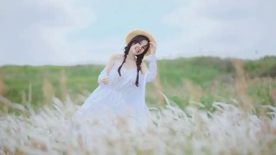 虞书欣可爱户外写真摄影4k壁纸壁纸美女壁纸>              下载高清