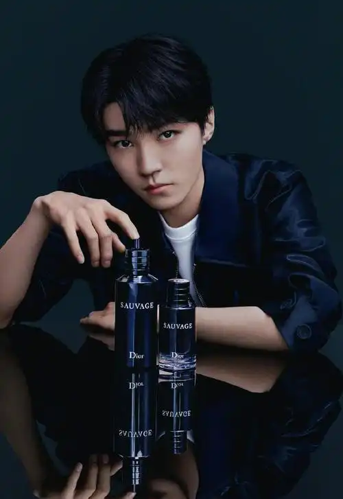 210602王俊凯迪奥旷野男士香水全新大片公开一起体验这抹源自自然的