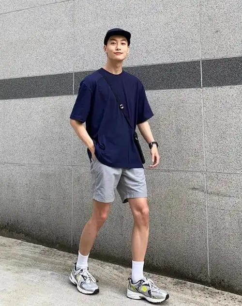 腿细的男生怎么穿短裤才好看跟时尚博主学搭配简约又帅气