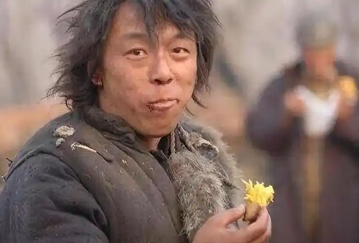 2000年的时候,有一个北京的朋友突然给黄渤打电话,说有事情,让他赶紧