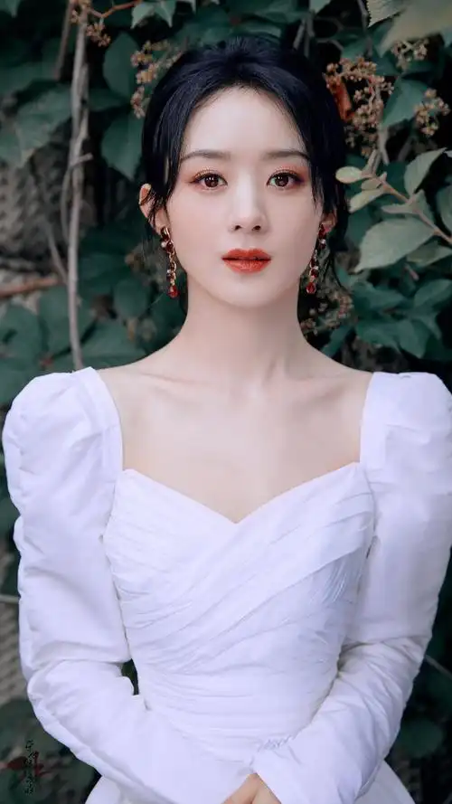 赵丽颖高清近照写真,白色修身裙红头绳,侧面看瘦得像"纸片人" - 知乎