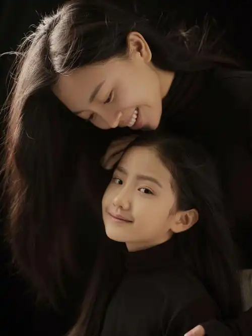 妈妈和女儿那个可爱母女照