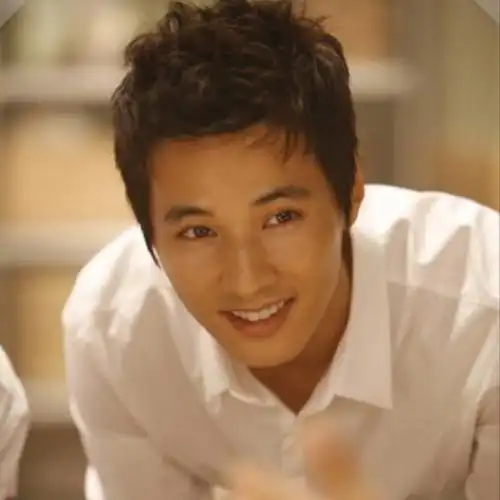 他曾被誉为韩国第一美男,14年没演戏,纯靠脸就有几百万代言费