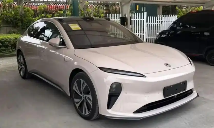 图文丨理想销量四倍于蔚来理想挺理想蔚来还有蔚来吗