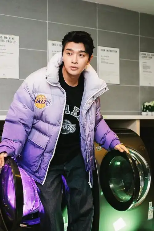 中国说唱歌手满舒克