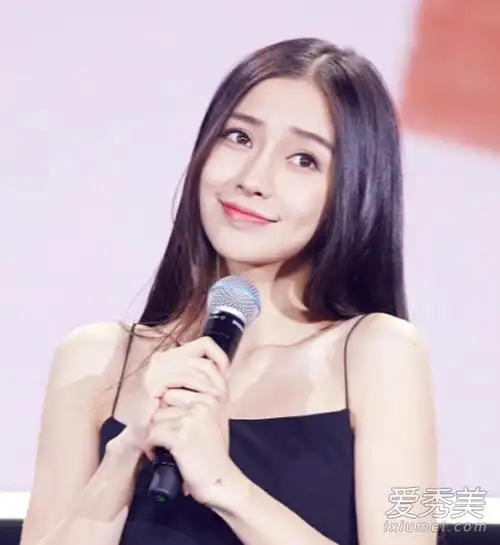 留好中分才能美美过冬!明星教你玩出新花样
