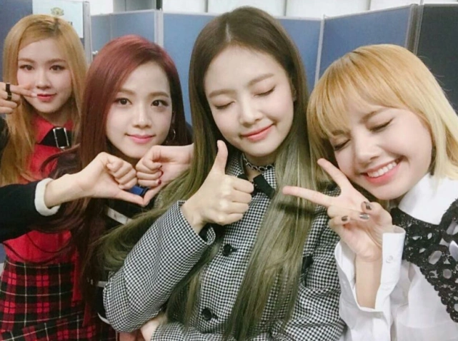 青春有你2结束lisa归队粉墨女团将于本月下旬强势回归