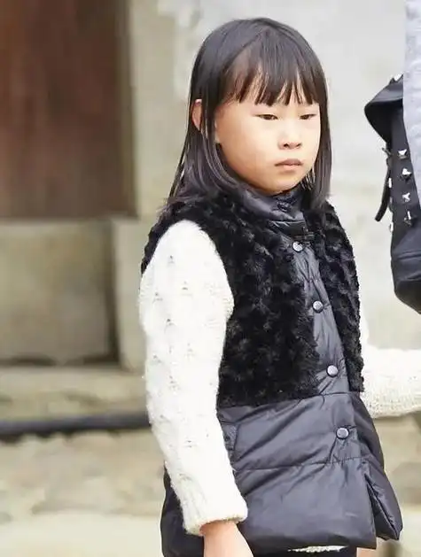 小时候长得不如爹妈,长大惊艳四座,这5位星二代,个个颜值逆袭