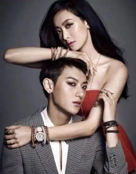 都知道宋茜跳舞特别厉害,陈伟霆也是唱跳出身,俩人惺惺相惜.