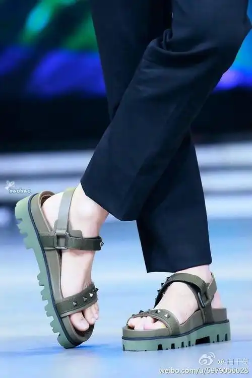 [李易峰][新闻]170522 从发丝到脚趾 你是李易峰的什么控?