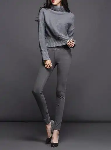 灰色裤子配什么颜色上衣好看