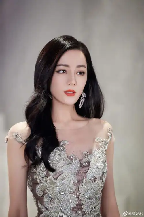 《花儿与少年》原来迪丽热巴的微信名叫badada,美迪的名字就是可爱