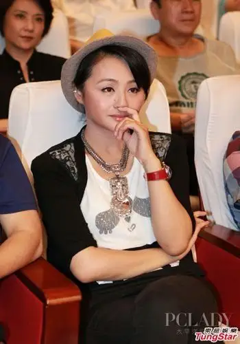 曹颖婚纱照,曹颖结婚照片