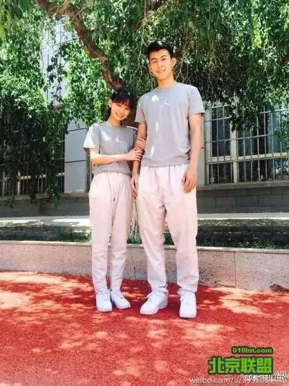 一般来说,男生和女生的身高差在10到14厘米之间,是比较合适的,也是一